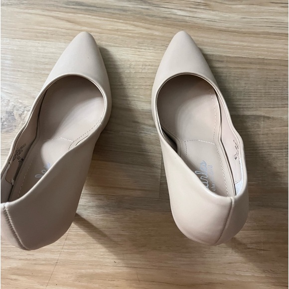 Charles David nude heels - Picture 3 of 5